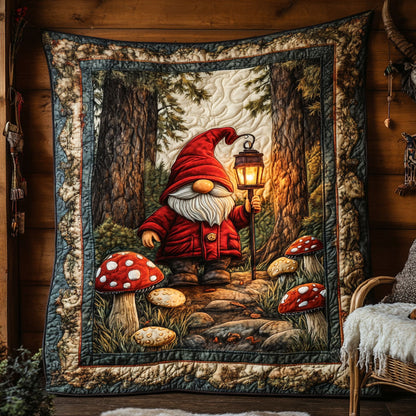 The Lantern Gnome WY0307142CL Quilt