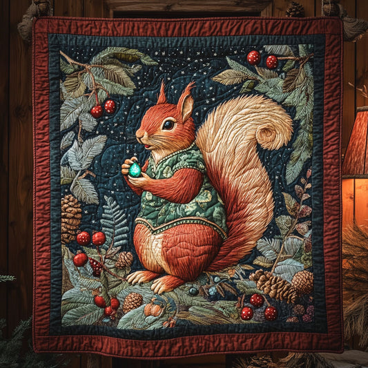 Holly Squirrel WY2803003CL Quilt