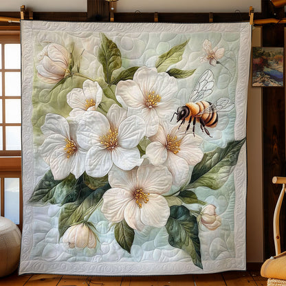 Bee In White WY2103029CL Quilt