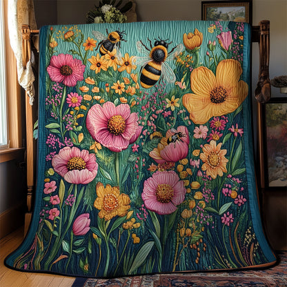 Meadow Bees WY1803047CL Quilt