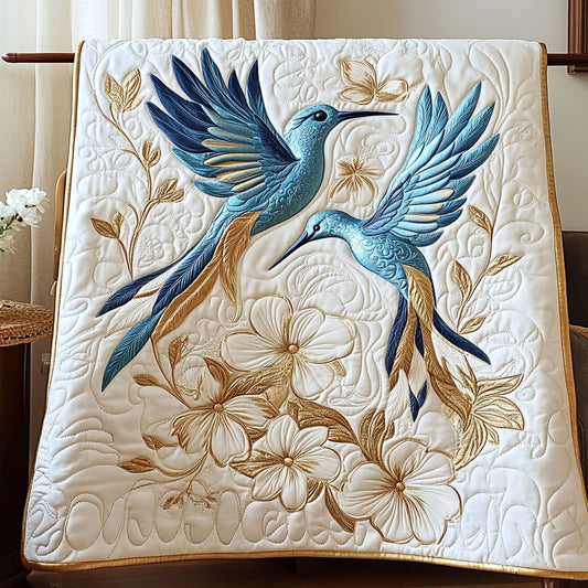 Golden Blue Hummingbirds WY1507007CL Quilt