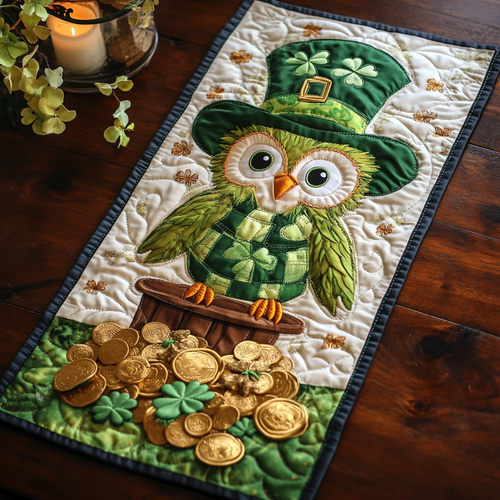 St Patrick Hat Owl WY1901047CL Quilted Table Runner