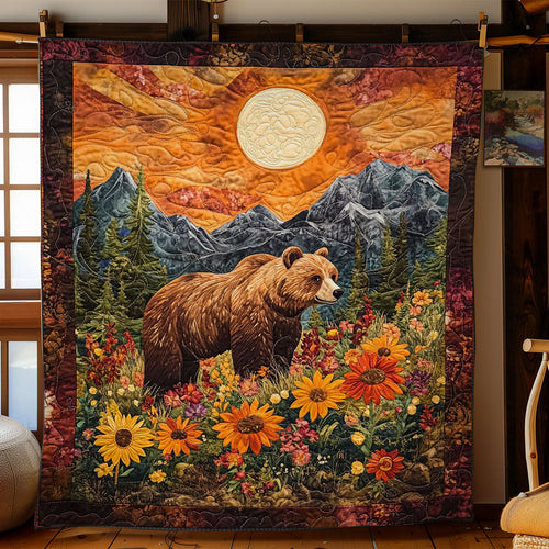 Bear In Sunset Highland WY1002011CL Quilt