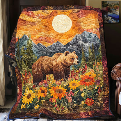 Bear In Sunset Highland WY1002011CL Quilt